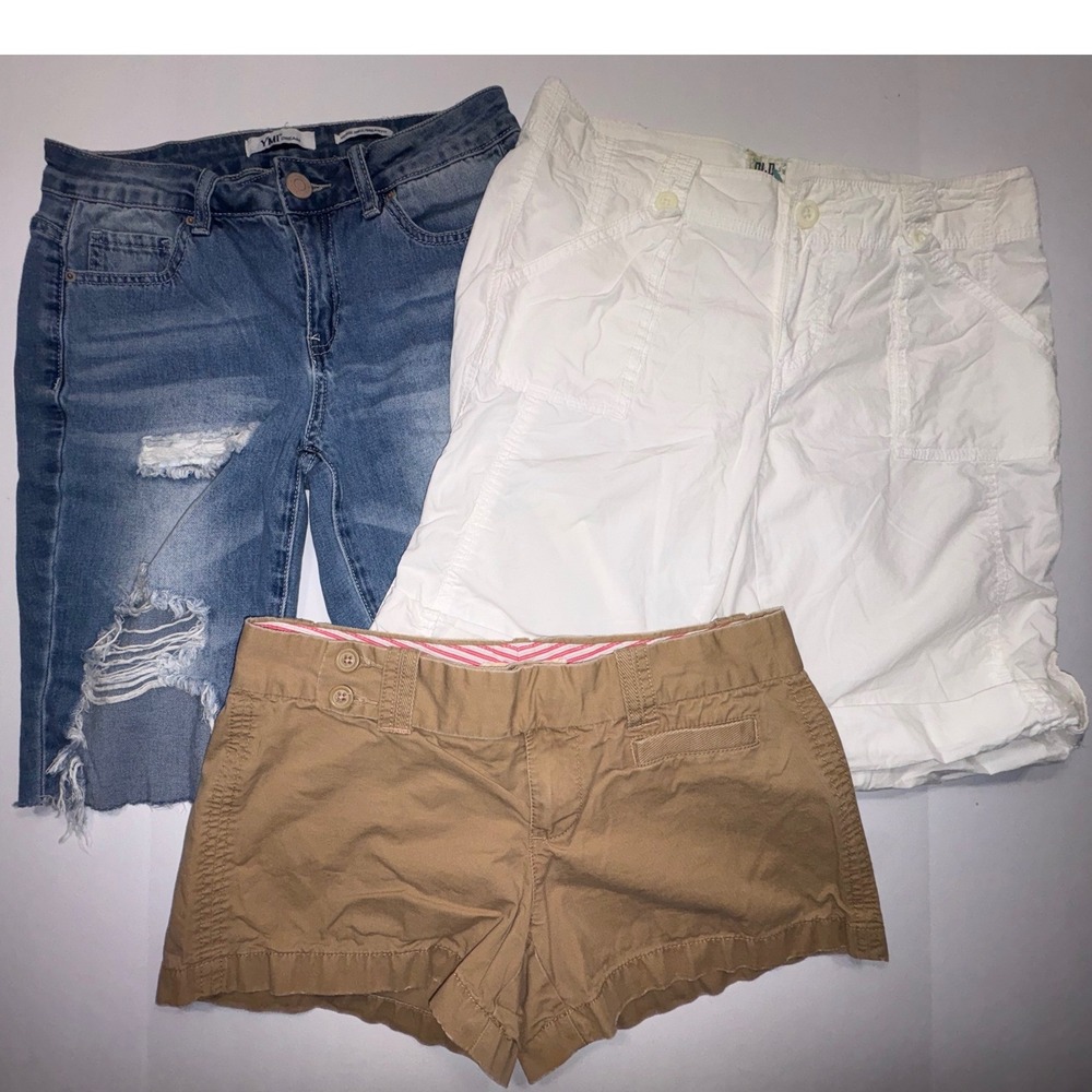 2 PAIRS Old Navy & 1 YMI Jeans Shorts Bundle Womens Size 4 & 5 Casual Distressed